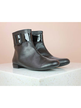 Black Boots (UK 4) Online | Nykaa Fashion