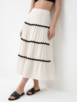 Outzidr - Women White High Waist Tiered Skirt