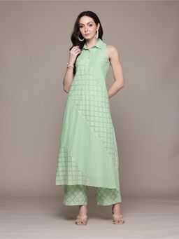 Ritu Kumar - Green Essential-Ananta Kurta with Pant (Set of 2)