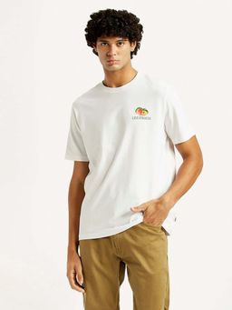 Levi's - Men's White Graphic Print Round Neck T-shirt