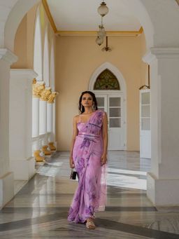 17 : 17 by Simmi Saboo - Lilac Dragonfly Saree With Embroidered Belt & Stitched Blouse