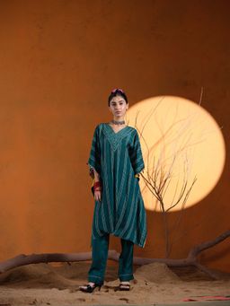 The Clothing Therapy - Teal V-Neck Kaftan with Pant (Set of 2)