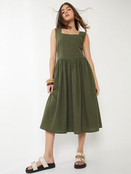 max - Women Green Textured Fit and Flared Dress
