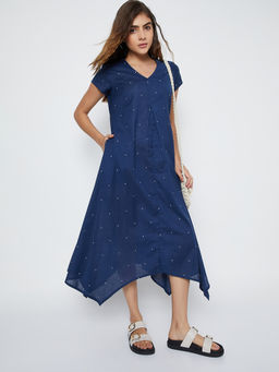 max - Women Blue Embroidered Asymmetric Hem Dress