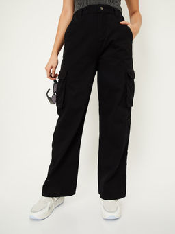 max - Women Black Solid Cargo Jeans