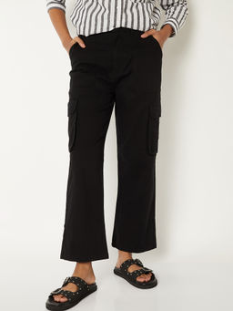 max - Women Black Solid Cargo Jeans