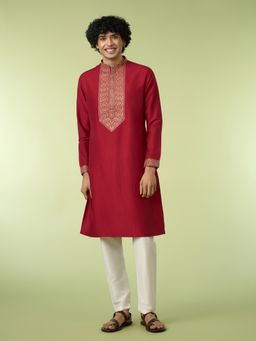 Diwas by Manyavar - Maroon Embroidered Regular Kurta