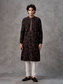 Twamev - Black Embroidered Straight Kurta & Pyjama