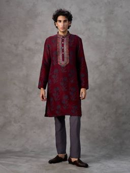 Twamev - Maroon Embroidered Straight Kurta & Pant