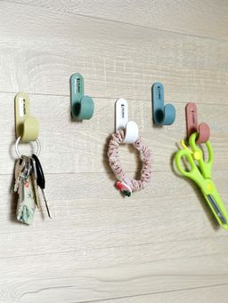 Kuber Industries - Sticky Hooks For Wall Premium Pp Build (Pack of 5) Multicolor