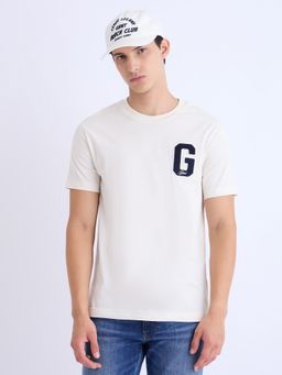 GANT - Men Cream Solid Round Neck Short Sleeve Regular Fit G Badge T-Shirt