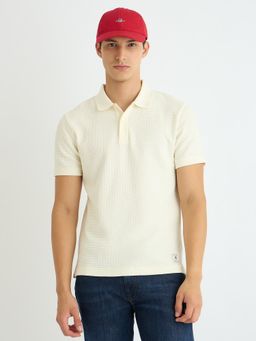 GANT - Men Cream Textured Collar Neck Short Sleeve Regular Fit Polo T-Shirt
