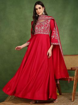 Vaamsi - Women Pink Silk Blend Embroidered Straight Gown with Dupatta