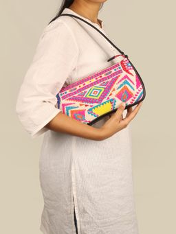 The House Of Ganges - Women's Emily Handloom Shoulder Bag- Pink (M)