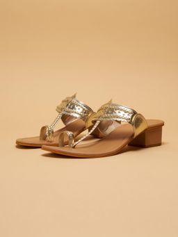 ERIDANI - Gold Amara Kolhapuri Heels