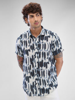 Spykar - Mens Half Sleeve Slim Fit Printed Green Shirt