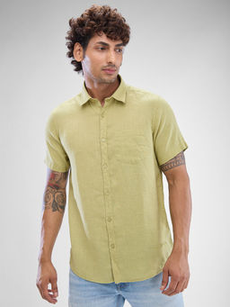 Spykar - Mens Half Sleeve Slim Fit Solid Green Shirt