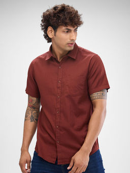 Spykar - Mens Half Sleeve Slim Fit Solid Maroon Shirt
