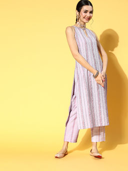 Yufta - Pink Printed Kurta With Trousers (Set of 2)