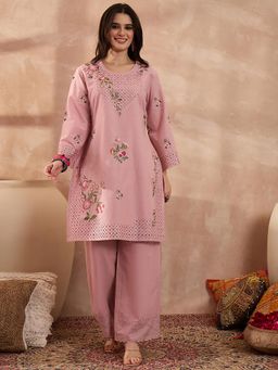 Vaamsi - Pink Floral Full Sleeves Kurta with Pant