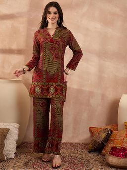 Vaamsi - Multi-Color Printed Three Fourth Sleeves Kurta with Pant