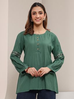 Libas - Green Solid Front Pleat Straight Tunic