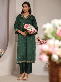 Libas - Green Floral Zari Embroidered Straight Kurta