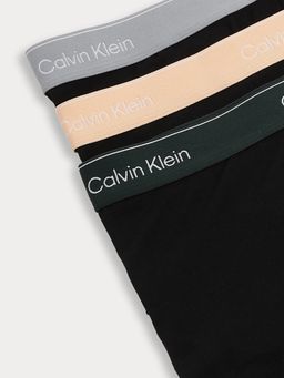 Calvin Klein - Men Multi Color Solid Mid Rise Trunks (Pack of 3)