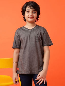 Tales & Stories - Boys Printed Dark Grey Cotton V-Neck T-Shirt