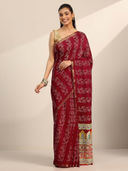 Red color option, Sold out, Currently selected