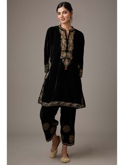 Studio A - Black Velvet Aari Embroidered Kurta with Salwar (Set of 2)