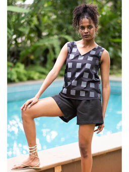 Creatures of Habit - Linen Tailored Shorts Midnight Black