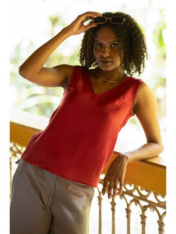 Creatures of Habit - Linen V Neck Top Indian Red