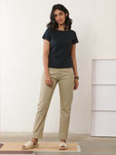 Black color option, Sold out, Currently selected
