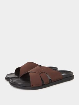 Styli Elevate - Men Brown Solid Cross-Strap Slip-On Sandals