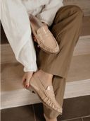 Beige color option, Currently selected