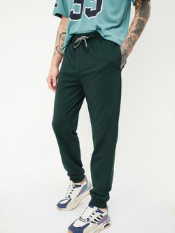 max - Men Solid Green Athleisure Joggers