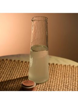 Muun Home - Frosted Hammered Glass Carafe