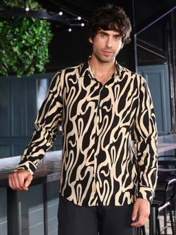Campus Sutra - Mens Buff Beige And Midnight Black Contrast-Flowing Imprint Shirt