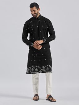 Vastramay - Black Cotton Kurta with Pyjama (Set of 2)