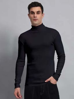 Aesthetic Bodies - Black Solid Slim Fit Sweatshirt
