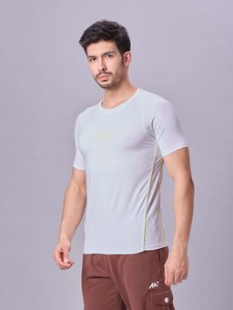 AESTHETIC NATION - White Solid Regular Fit T-Shirt
