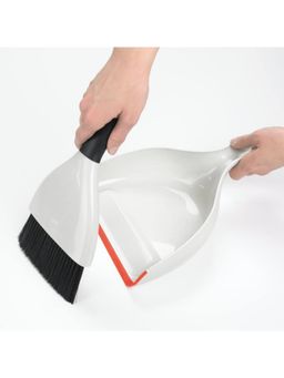 OXO - Gg Dustpan And Brush Set
