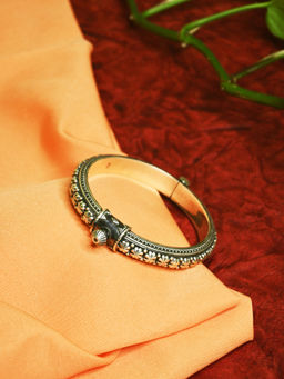 Mero Jewellery - Silver Tribal Cuff