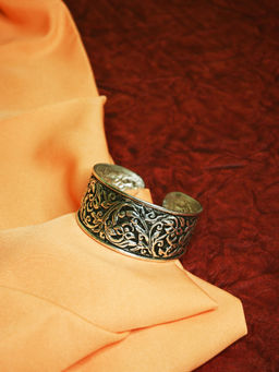 Mero Jewellery - Silver Tribal Cuff