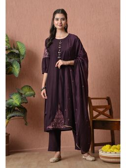 Sia - Ab Pehnegi Duniya - Wine Embroidered Round Neck Thread Work Kurta With Pant and Dupatta