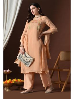 Sia - Ab Pehnegi Duniya - Peach Embroidered Kurta with Pant and Dupatta