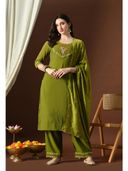 Green color option, Sold out, Currently selected