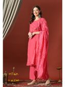 Pink color option, Sold out, Currently selected