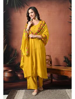 Sia - Ab Pehnegi Duniya - Mustard Embroidered Kurta with Pant and Dupatta